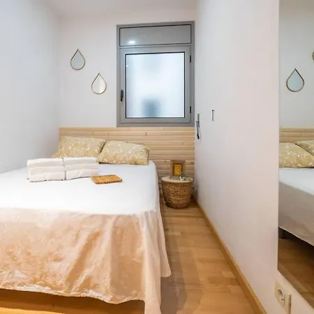 Piso Centrico Cerca De La Playa Con Parquing Apartamento Barcelona